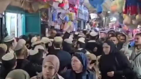 Provocative marches and dances by settlers under the protection of Israeli forces