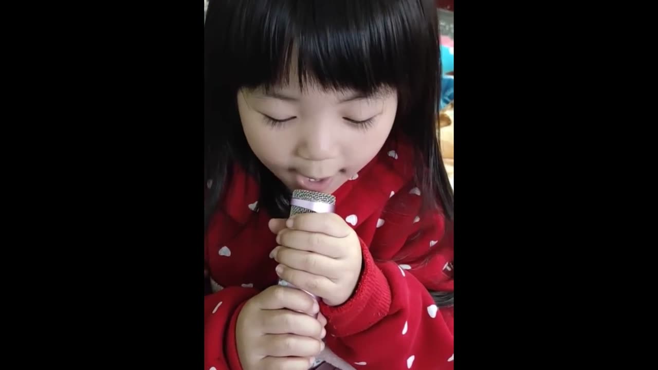 Qiaoli noise maker 谁给她买的这个?2-23-25