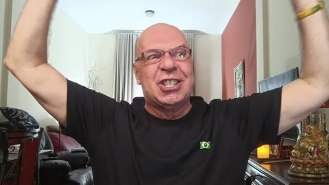 Flávio confirma candidatura e esquece do leilão da desistência