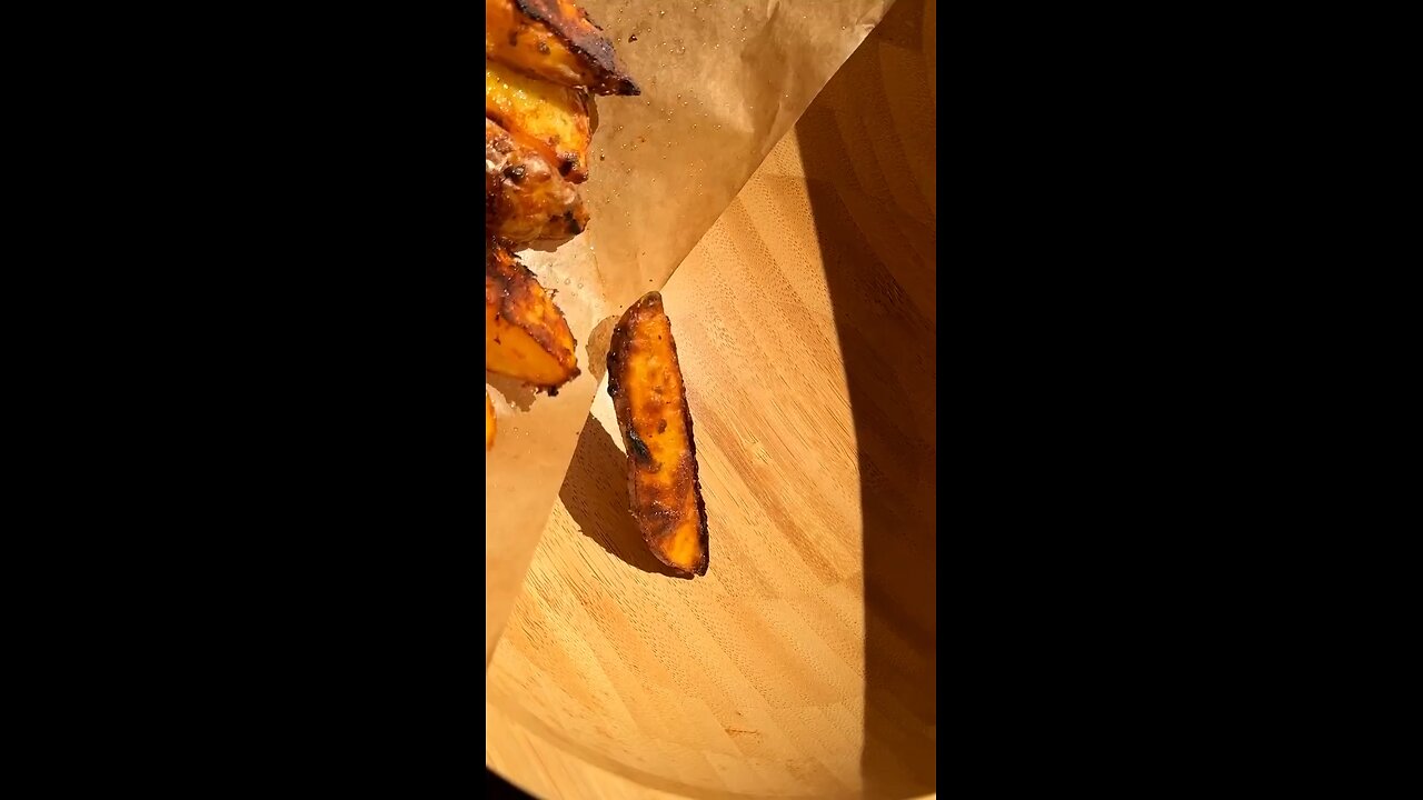 CRISPY OVEN FRIED POTATOES with HORSERADISH