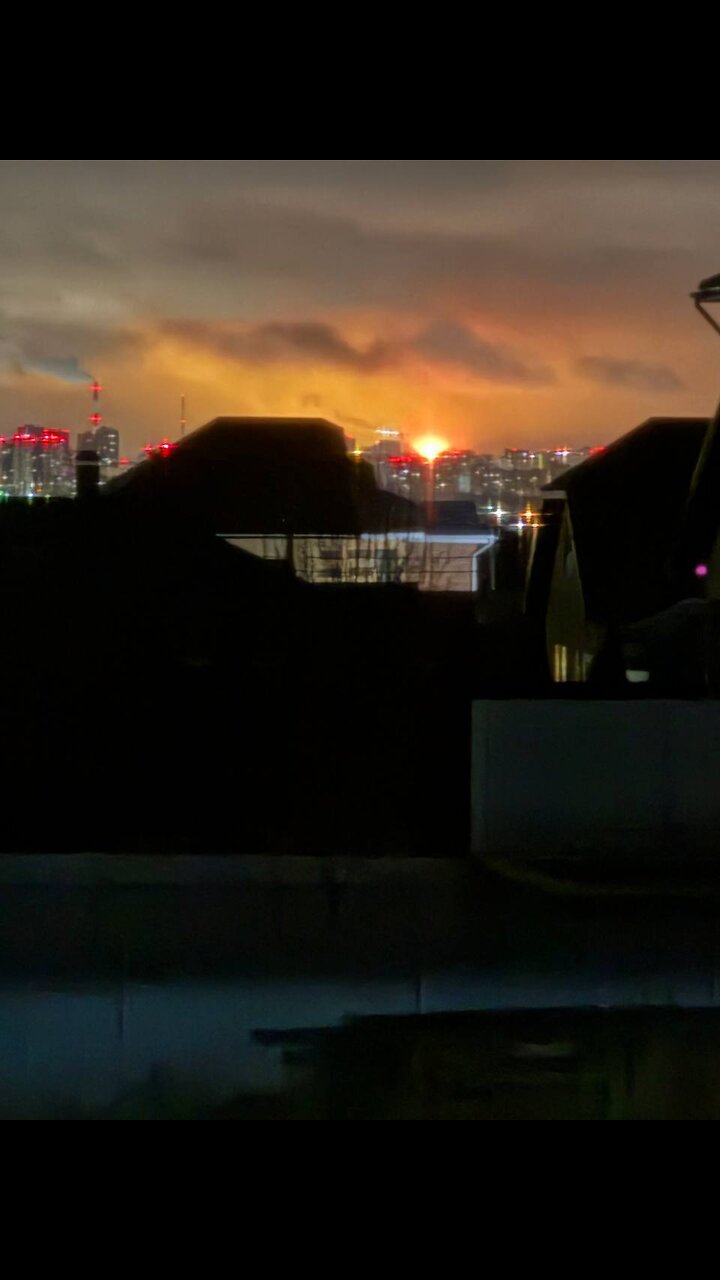 🔥 Kazan, a torch is burning at Kazanorgsintez. The reasons are unknown.