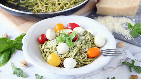 Spaghetti with Baby Arugula and Pistachio Pesto (For Two)