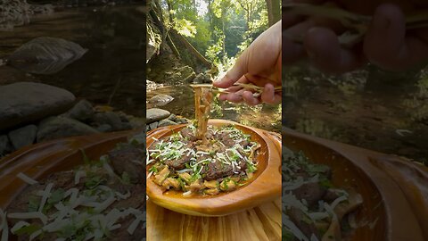 Doğal Taş Üzerinde Etli El Yapımı Makarna 🍝