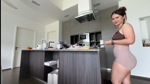 OlesyaLiberman Shows Her Cozy Curvy Lifestyle | Relaxing Moments & Stunning Visuals