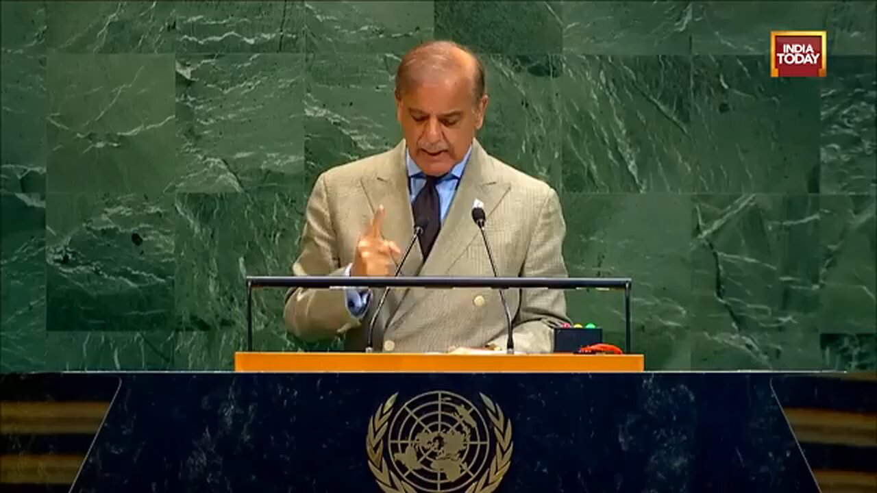 Pakistan's UN Embarrassment: Slogan Shouts Disrupt PM Sharif's Speech | India Today News