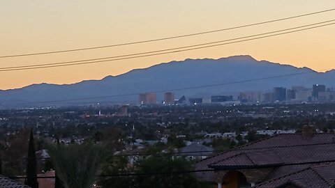 Did you SEE tonight's Las Vegas sunset? Check THIS out! 10.06.2025 #follow #lasvegas #gaming #casino