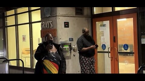 Aunt Jemima’s violent boyfriend chases kids!