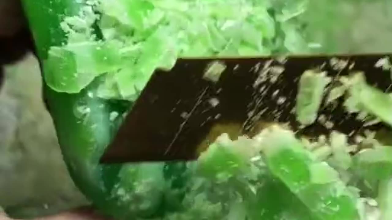 🟢💚 Striped Green Slivers | Dual-Tone Scraping ASMR