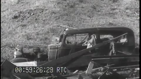 VIEWS OF DAMAGE CAU... - VIEWS OF DAMAGE CAUSED BY EXPLOSION. PORT CHICAGO, CALIFORNI - 428-npc-4792