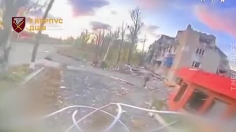 Drone Slams into a Group of Russian Soldiers Taking Victory Photos in Central Pokrovsk