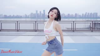 Gotye ft. Kimbra. Somebody That I Used to Know