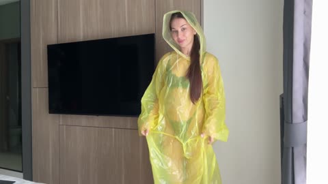 [4K] Yellow Raincoat Try-On _ Full Look Review