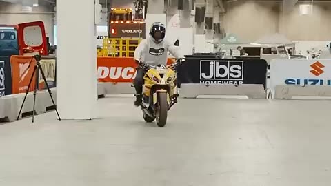 Shocking: Stunt Bike vs Trial Bike 🔥