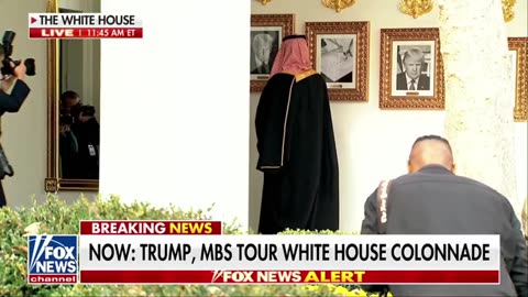 LOL Trump Shows Off Biden Autopen Portrait To Saudi Crown Prince