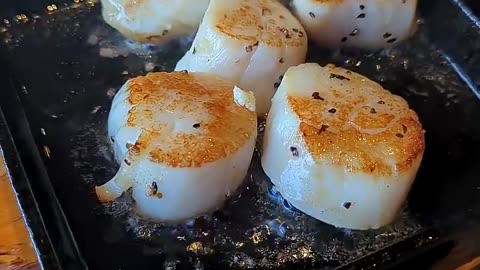 🥩🦪 Sizzling Scallops & Steaks in NYC?! Crab House Feast 😱🔥