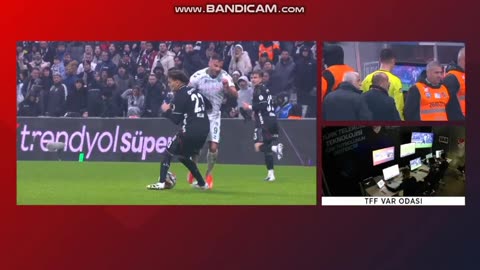 kristjan asllani kartoni i kuq