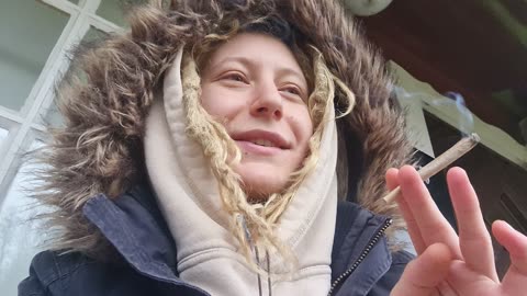 Morning coffee and a joint 🌱 with Mrs Sunshine