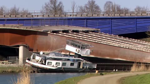 One dead and two injured in highway bridge collapse in Belgium