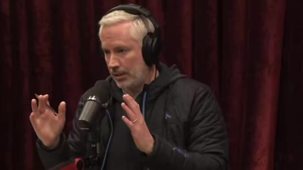 Michael P. Masters on Joe Rogan says time travel IS possible... but maybe only