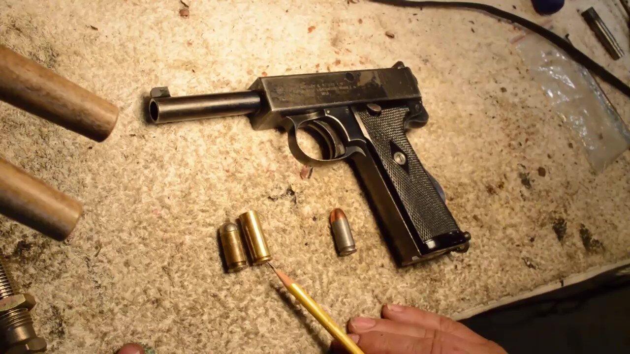 Webley Automatic Pistol: Anvil 006