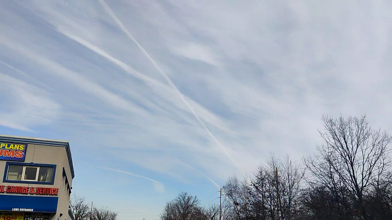 strange clouds ch&mtrai&