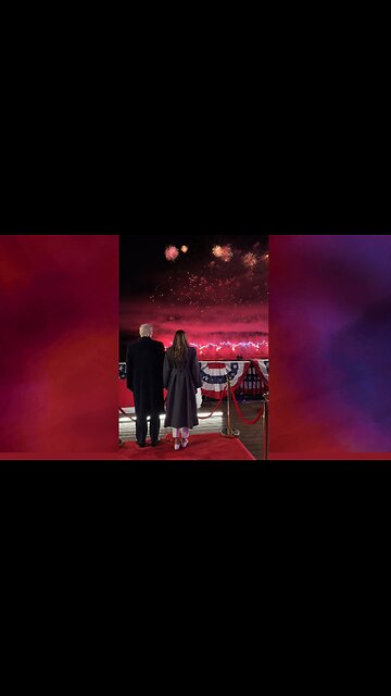 🎉President & Melania watch Fireworks show to Hallelujah
