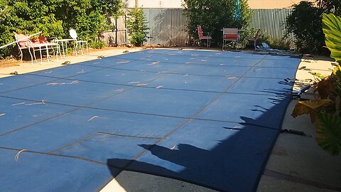Pool cover on early