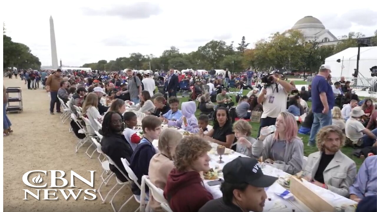 Christians Fill Mile-Long Communion Table on National Mall: 'Nothing but the Blood of Jesus'