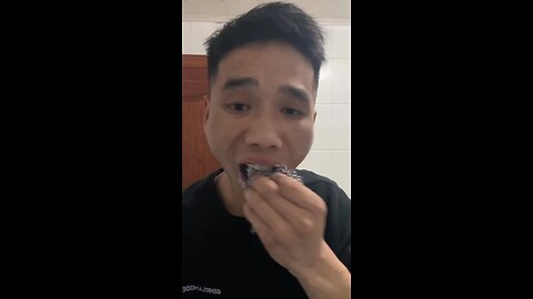 Ganito pala feeling ng makigpalaban sa bakal walang nananalo 😁😂😂
