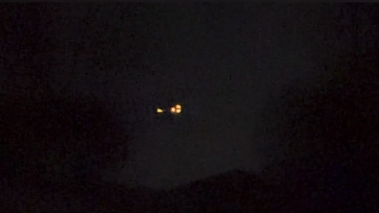 👽🔠Silent UFO Flew Over My Neighborhood! | TheTruthAbove