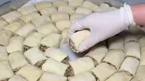 How to Make Nokul – Traditional Turkish Pastry Step by Step