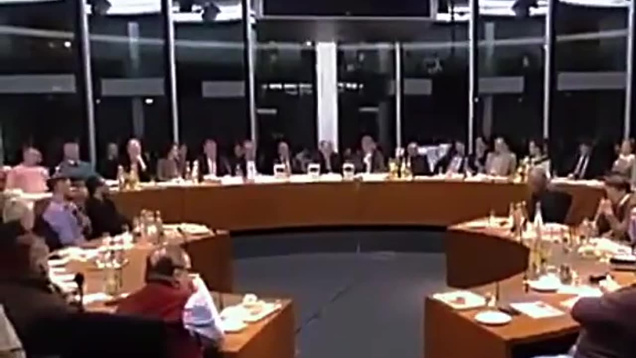 HÖRENSWERT 👍 - Dr. Roland Hartwig