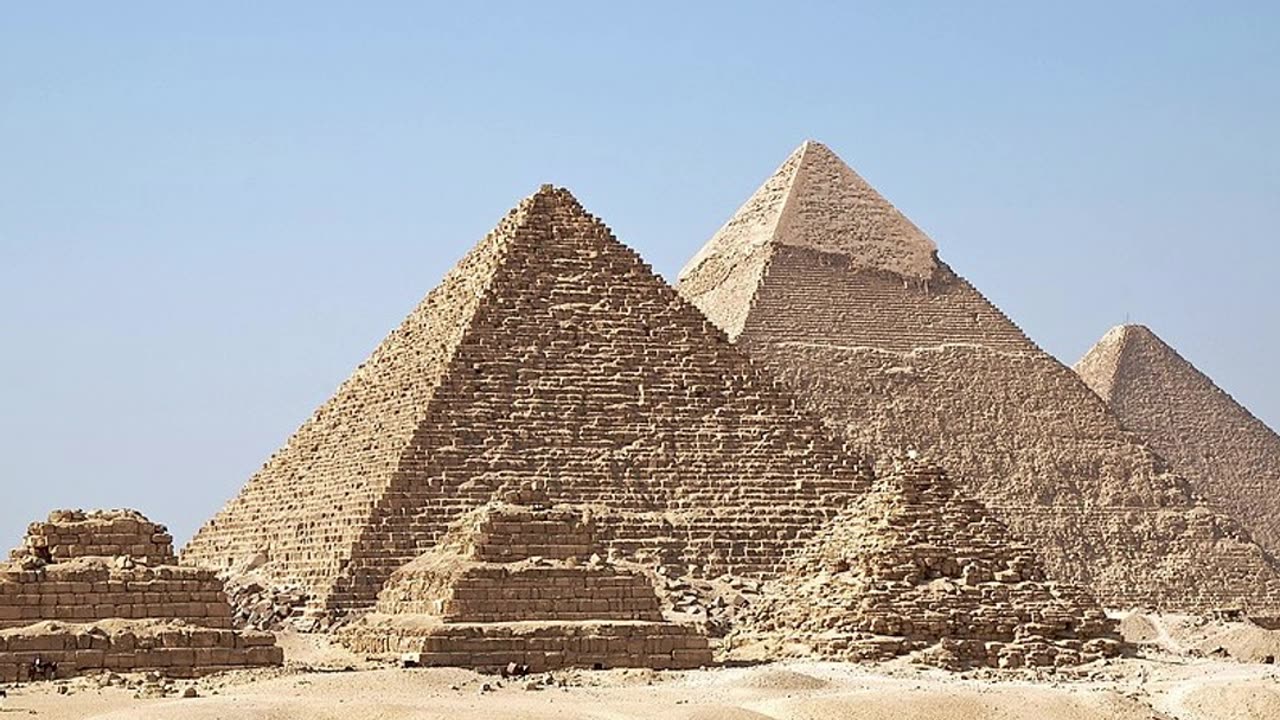 Por qué se construyeron las pirámides de Keops?