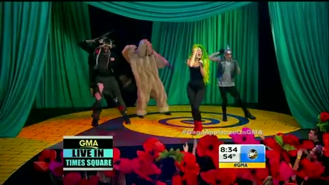 Lady Gaga - Applause Live on GMA HD