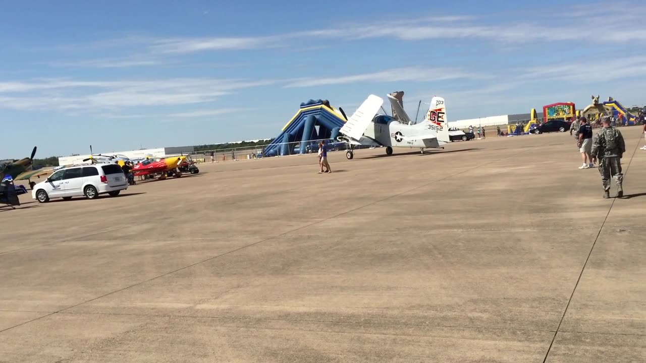 Corsair, P51, P40 & Skyraider Taxi