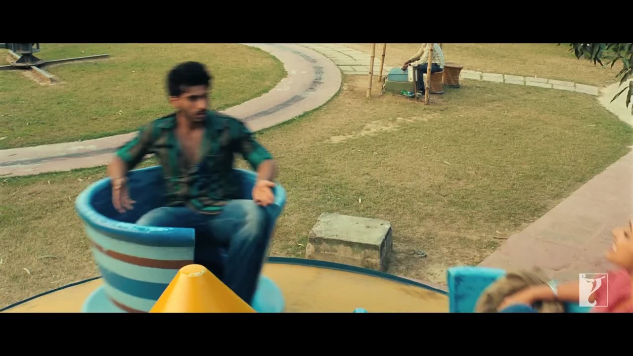 Page 420: (Ref Repost) Pareshaan | Full Song | Ishaqzaade | Parineeti Chopra, Arjun Kapoor, Shalm...