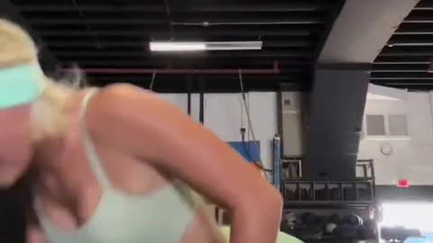 TikTok bop Challenge 🍎