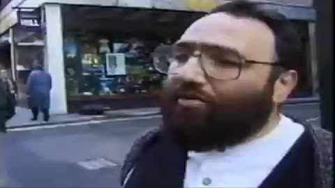 Arab Muslim asylum seeker from Syria calls to ban British women from public spaces...