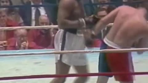 Muhammad Ali vs Chuck Wepner