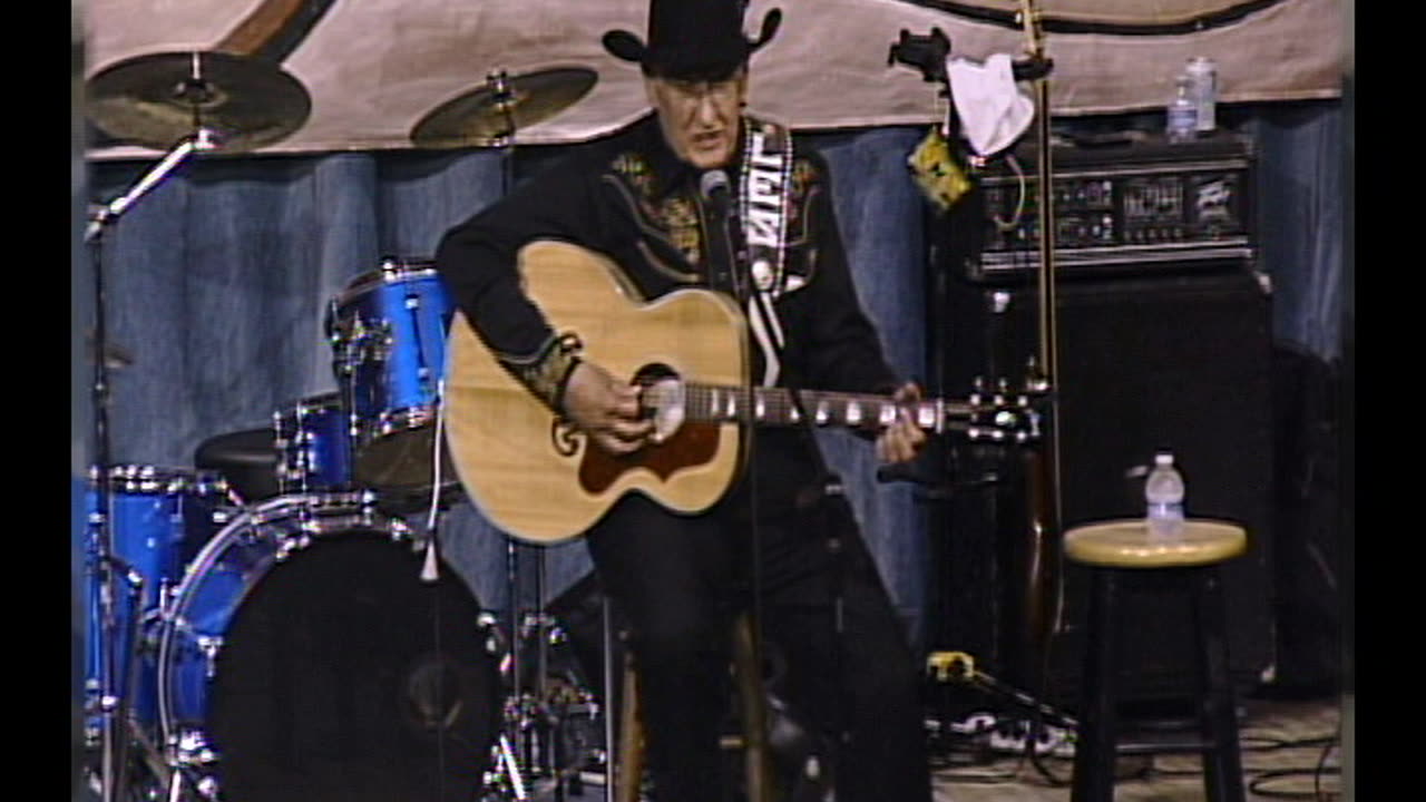 The Preacher and the Bear -- Les Gilliam