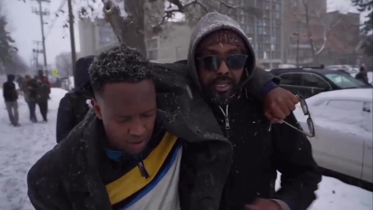 Wild scene in Minneapolis: Activists tried to block federal agents during ID checks in a heavily