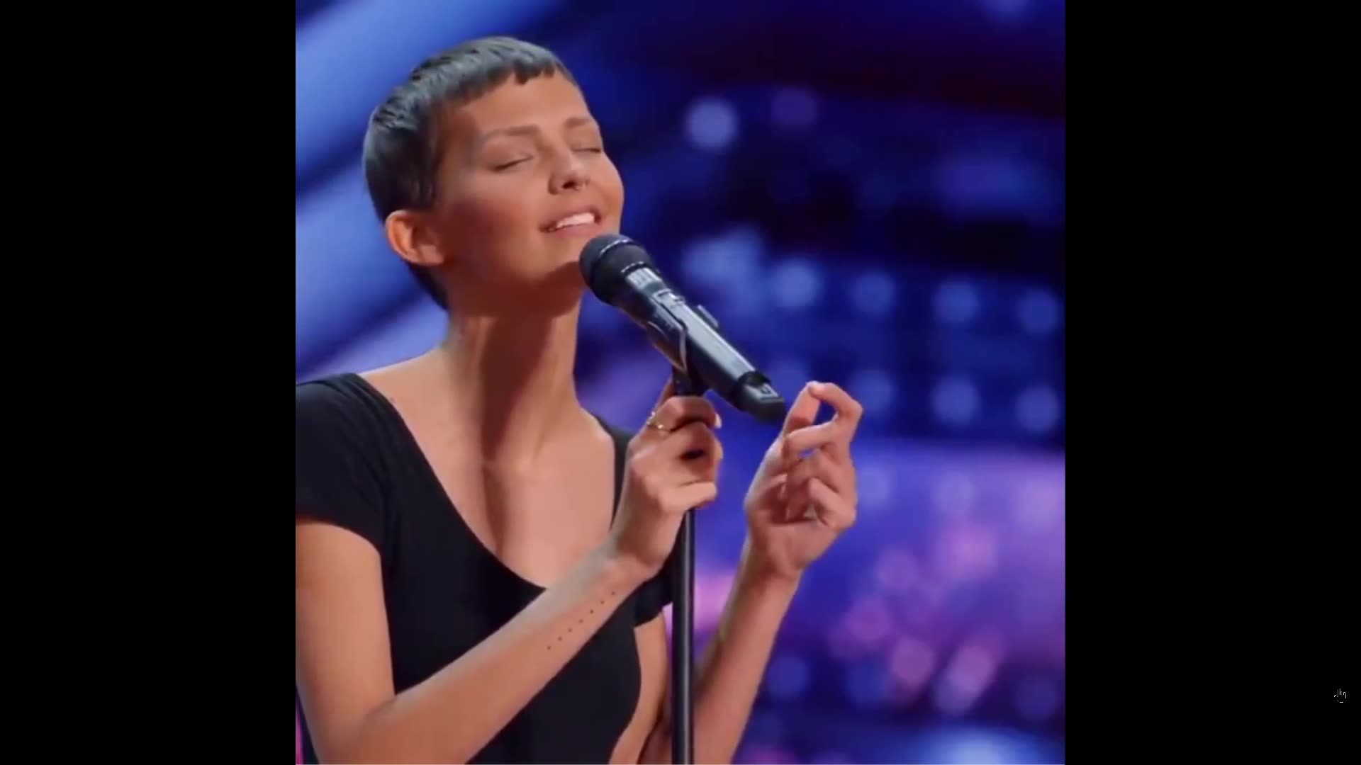 You think you have problems. Woman dying of cancer sings and wows everyone