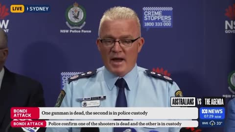 NSW Police Commissioner Mal Lanyon - ＂The two offenders from Bondi attack are Father & Son＂