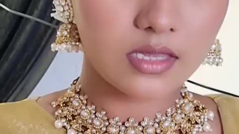 Incredible: Comb Bindi hack for Perfect look 👌 😍 #makeup #shorts #youtube