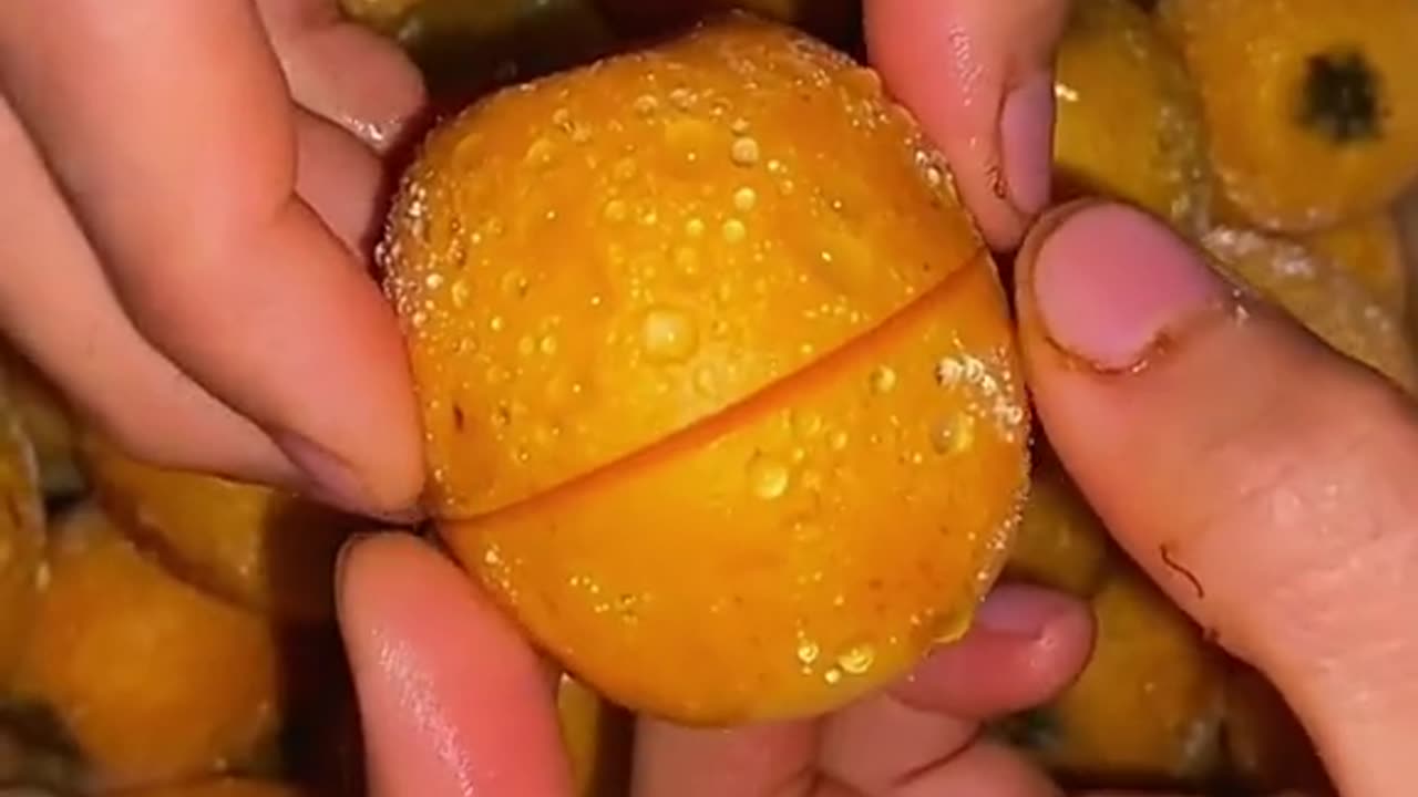 Amazing fruit 🤤🍑