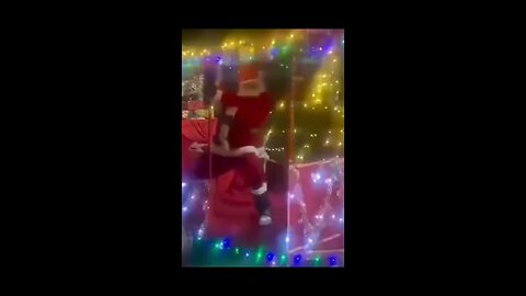 Santa dancing to some good music 😂😂😂