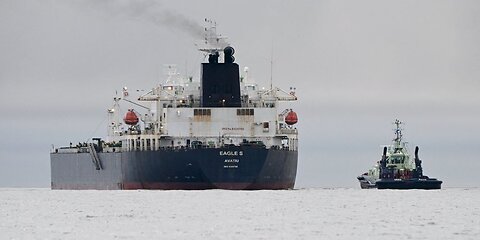 US Sanctions Threaten to Cripple Russia's Shadow Oil Fleet