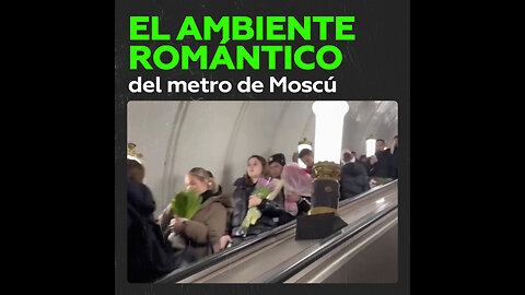 El metro de Moscú se llena de amor en San Valentín