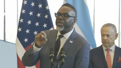 Chicago Mayor Brandon Johnson Says U.S. Being Run As If Confederacy Won The Civil War