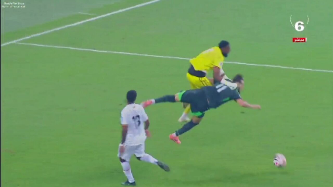 شاهد اهداف منتخب الجزائر ضد اوغندا وعمورة يقلب الطاولة في اللحظات الاخيرة